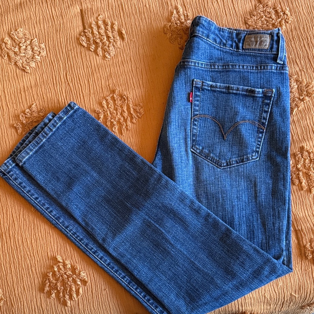Levi jeans